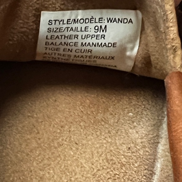 SoftMoc Moccasin Shoes Size 9 Brown Tan Leather Cozy Laced Non Slip - Picture 11 of 11